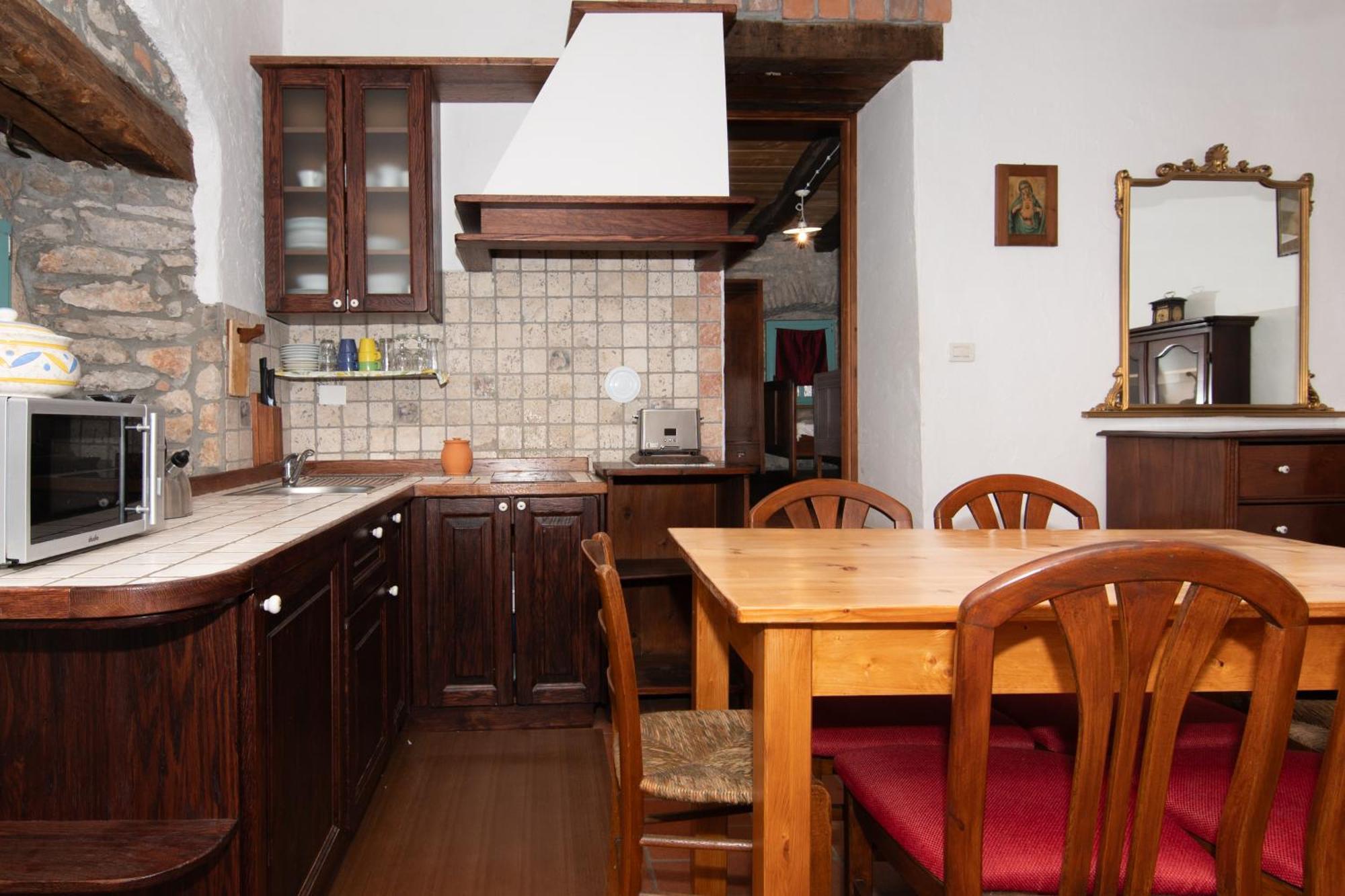 Apartments Valentinus 1800 Sežana Eksteriør bilde